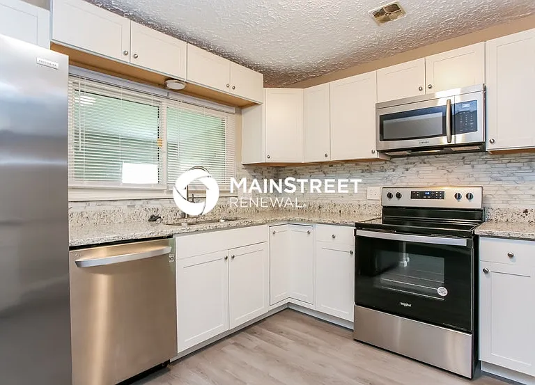 5046 Lindel Dr — Photo 8
