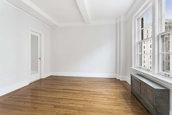 Rented by Compass | media 10