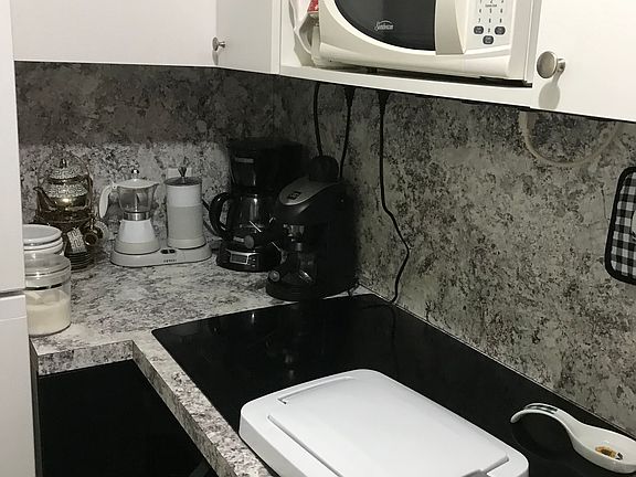 5th image of 441 NW 25th Ave #4