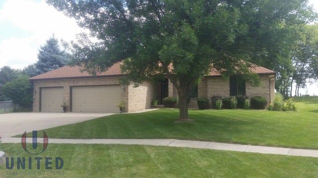 1st image of 524 S Ridge Dr