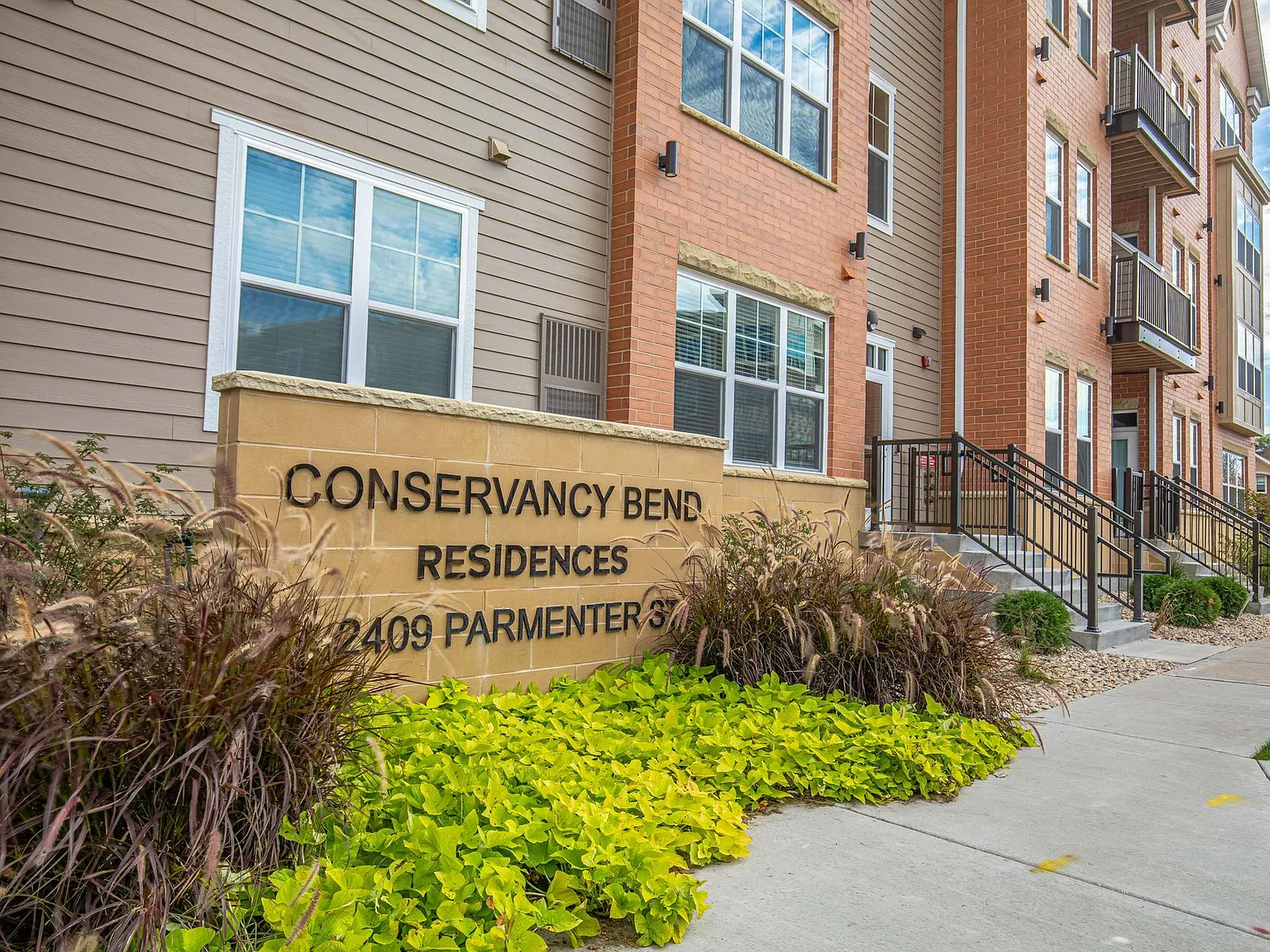 Conservancy Bend Residences — Photo 1