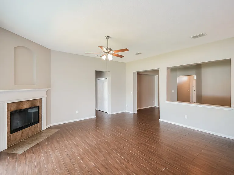 2630 Oak Haven Dr — Photo 4