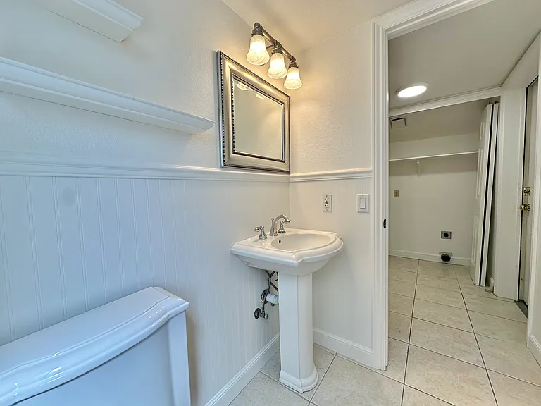 768 Rose Dr — Photo 16