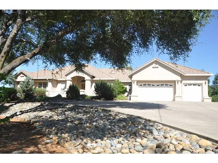 4412 Vega Loop photo 1