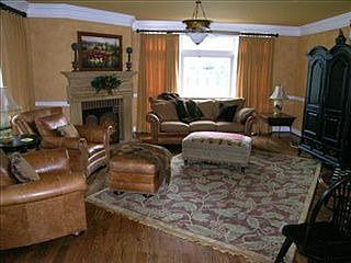 4th image of 105 Crosswoods Pl