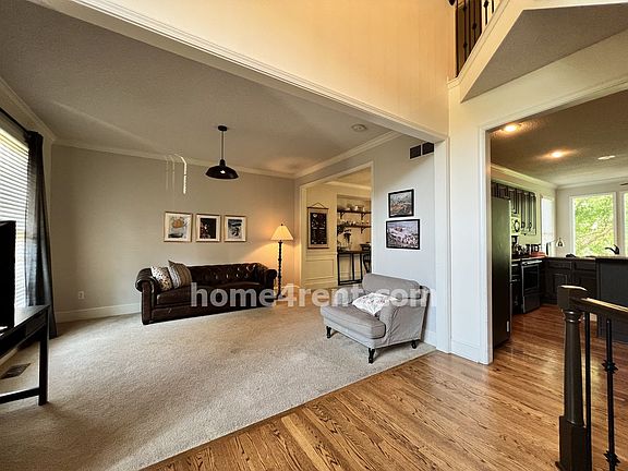 5th image of 8016 W 144th St