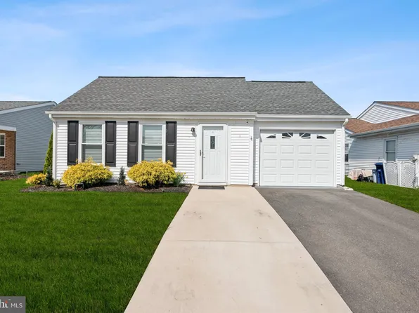 71 Chatham Pl, Southampton, NJ 08088