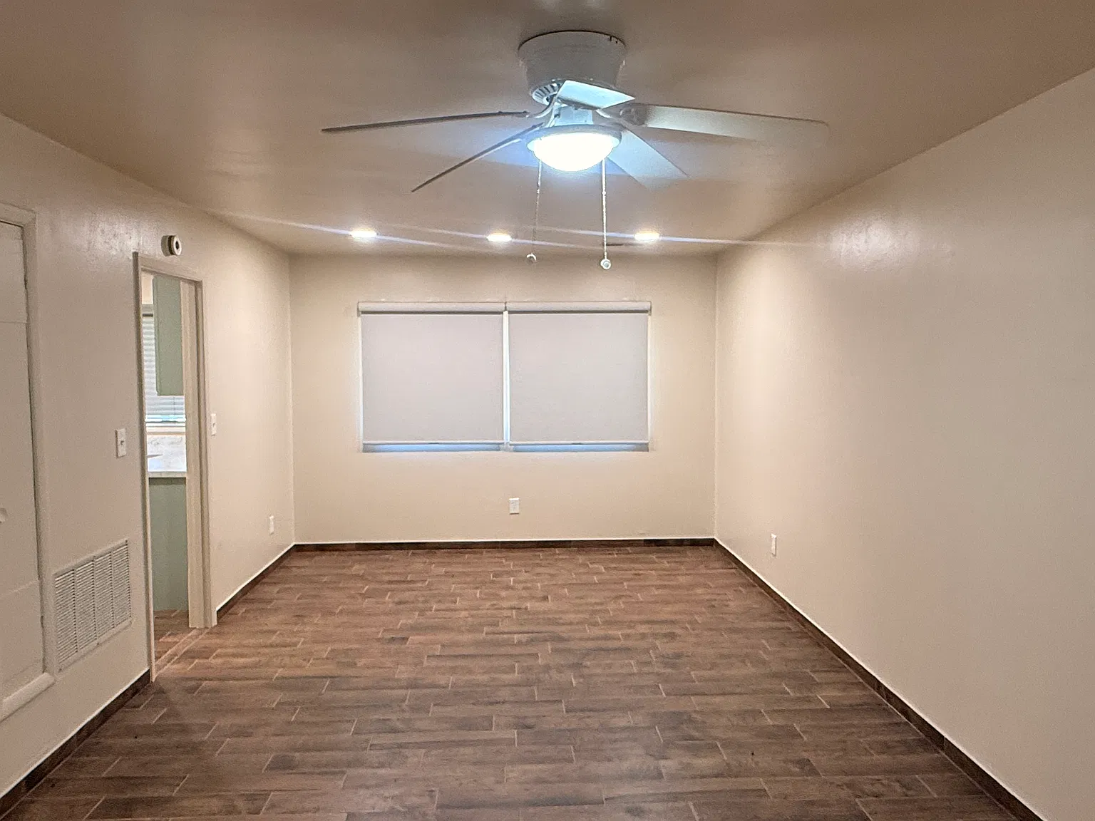 4 bed, 1260 sqft, $1,500 — Photo 4