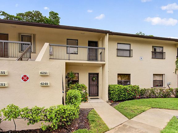 2nd image of 4251 Carambola Circle S