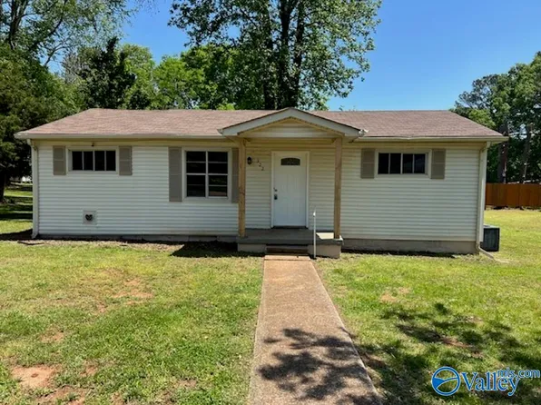322 Pauline Dr, Hazel Green, AL 35750