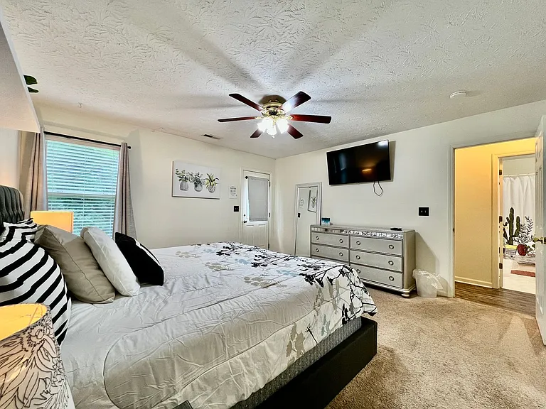 242 Overbrook Dr — Photo 17