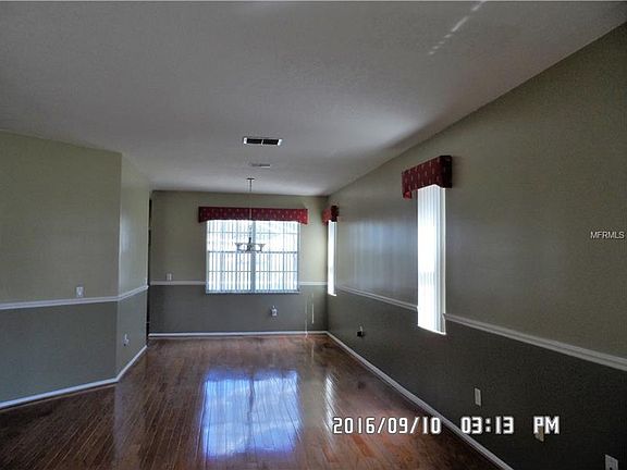 3rd image of 3211 Fairfield Dr