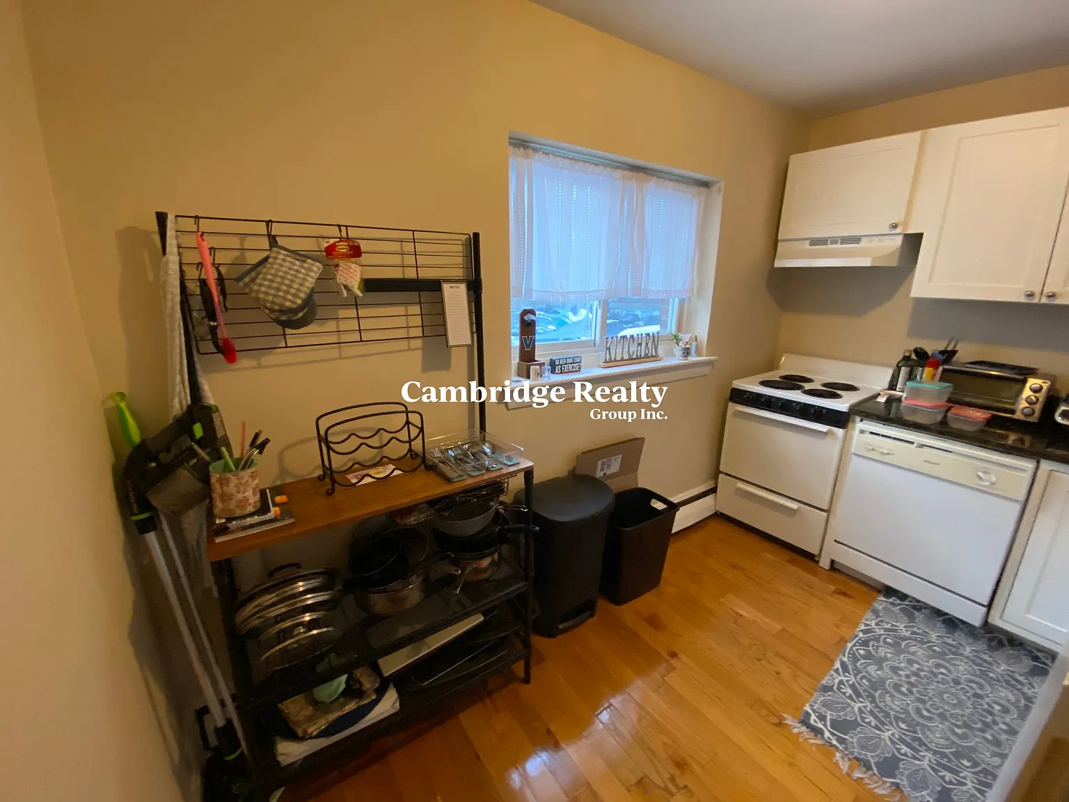 1 bed, 1.0 bath, $2,600 — Photo 4