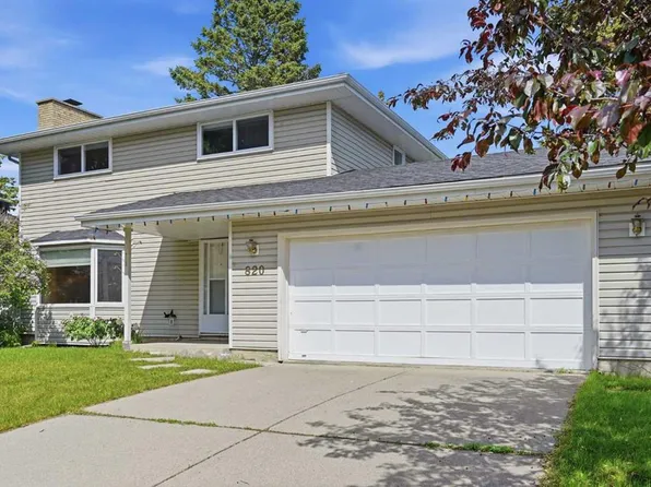 820 W Canford Cres SW, Calgary, AB T2W 1L2