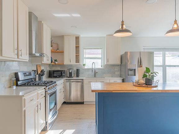 3rd image of 1401 Leicester St