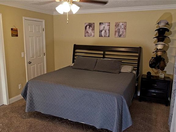 5th image of 578 S Sparkman Ave