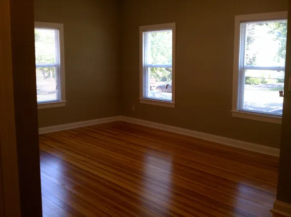 722 Bush St #D1, Red Wing, MN 55066