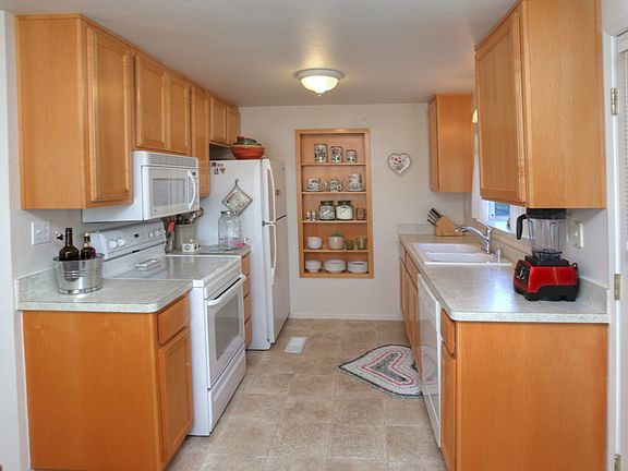 2nd image of 5750 Via Real Unit 212