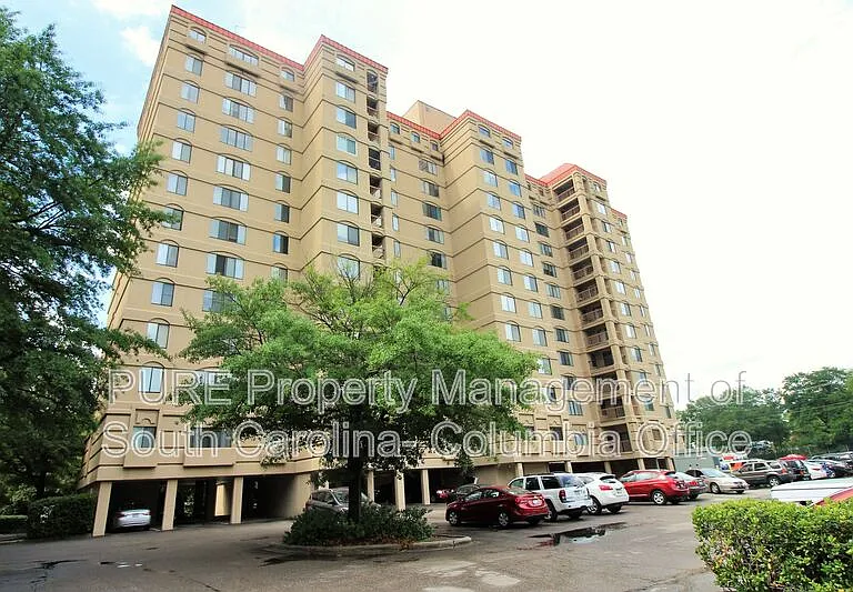 1600 Park Cir #916 — Photo 2