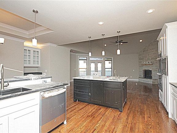 5th image of 600 Bendelow Dr
