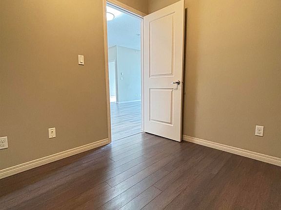 5th image of 111 Ambelside Dr SW #408
