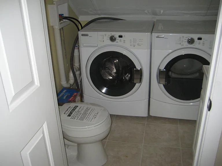 418 2nd St #3 — Photo 8