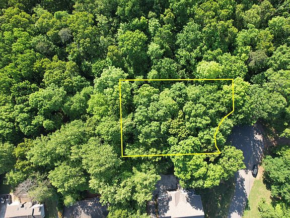 3rd image of 3470 Crown Colony Dr NW