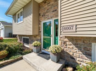 4007 Sturgis Dr, Cedar Falls, IA 50613