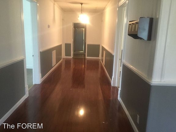 3rd image of 108 S Railroad St