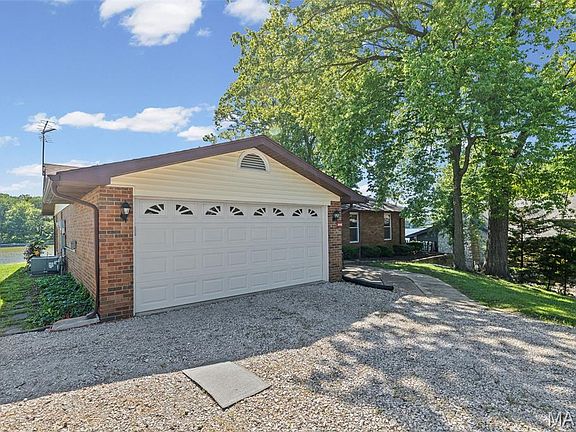 4th image of 1048 Bermuda Dr