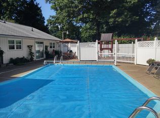 93 Milton Dr, Tallmadge, OH 44278