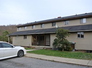 153 Kathleen Dr APT 3, New Brighton, PA 15066