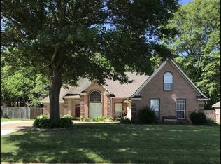 7070 Amber Dr, Olive Branch, MS 38654