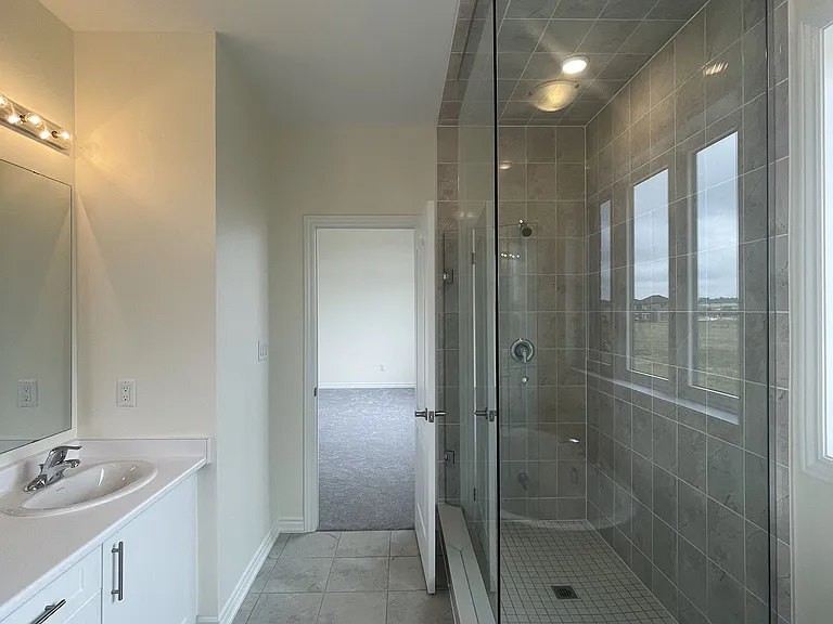 913 Rexton Dr — Photo 15