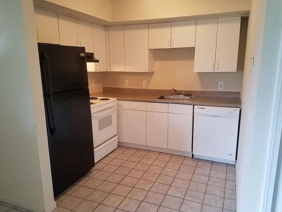 1st image of 15107 Island Dr