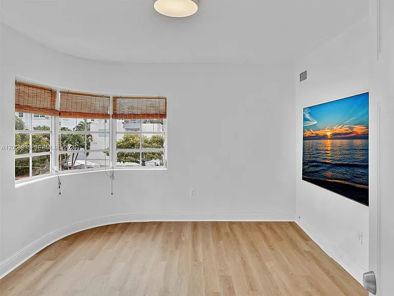 1225 Euclid Ave #3 — Photo 7