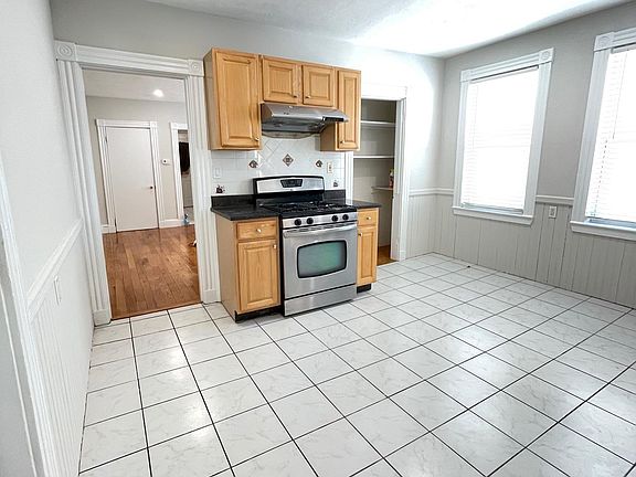 3rd image of 197 Farrington St #1