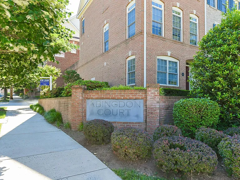 4610 Wilson Blvd — Photo 34