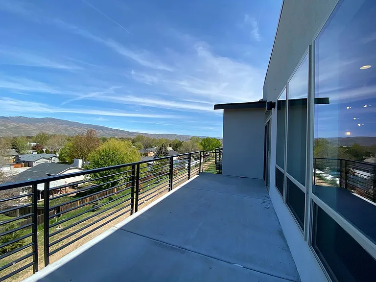 1266 E Echelon Ridge Ln — Photo 29