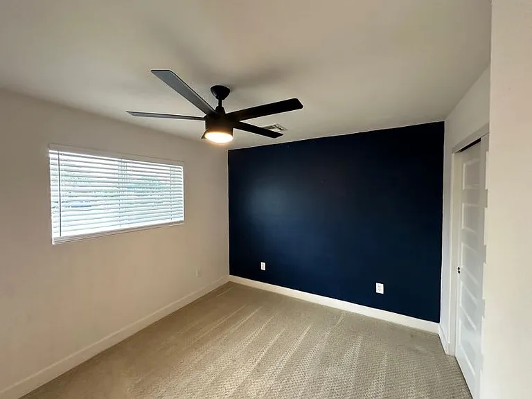 2315 E Marmora St — Photo 20