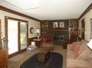 8933 Millstone Dr, Lenexa, KS 66220