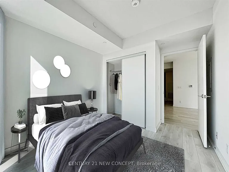 60 Shuter St #1106 — Photo 12