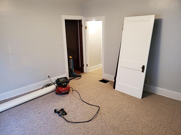 4th image of 418 S Main St #418.5