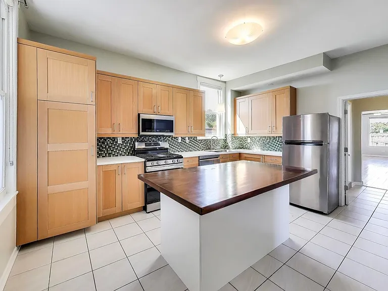 2733 N Mozart St #3 — Photo 9