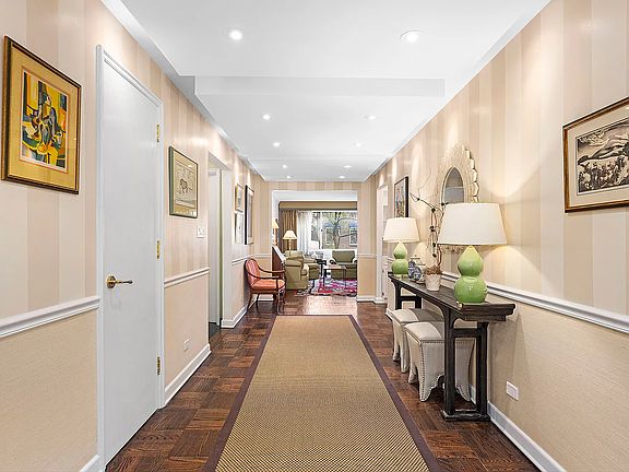 3rd image of 30 E 65th St APT 2C