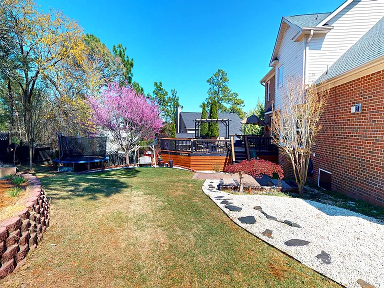 338 Lionshead Rd — Photo 35