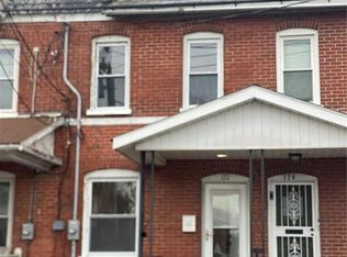 122 S Spruce St, Nazareth, PA 18064