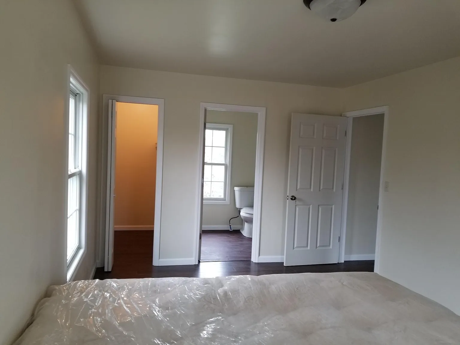 2 bed, 1200 sqft, $1,800 — Photo 3