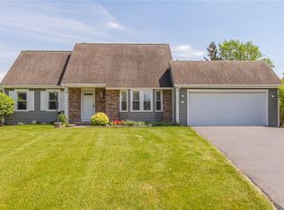40 Rochelle Dr, Churchville, NY 14428
