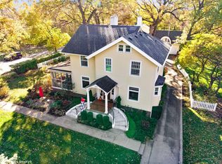 2800 Ridge Rd, Des Moines, IA 50312